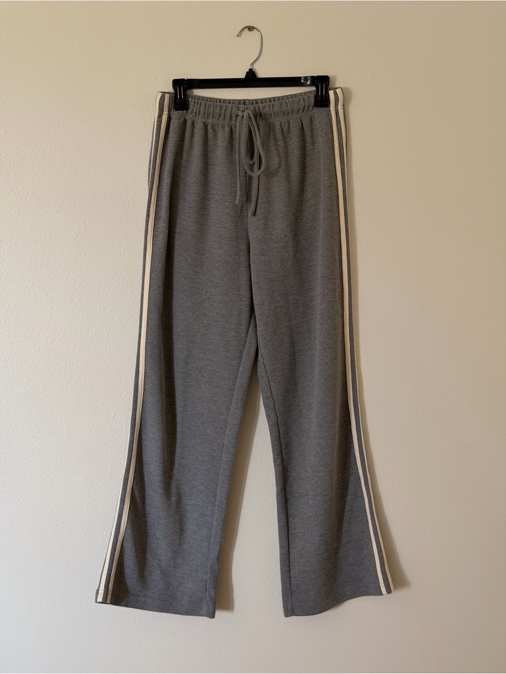 Women’s Gray Knit Joggers with Contrast Cream Side Stripes